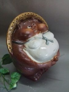 ta-203 小便小僧たぬき｜信楽たぬき専門店/ネットショップ「中村陶器」